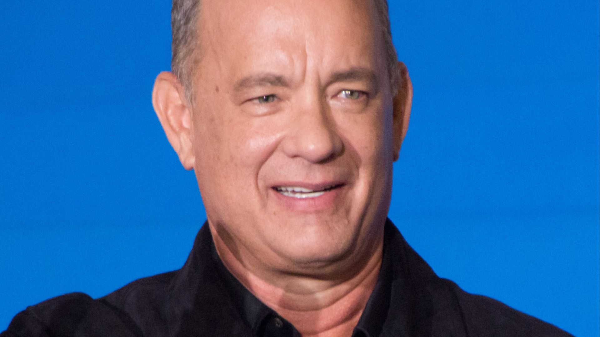 File:Tom Hanks 2016.jpg