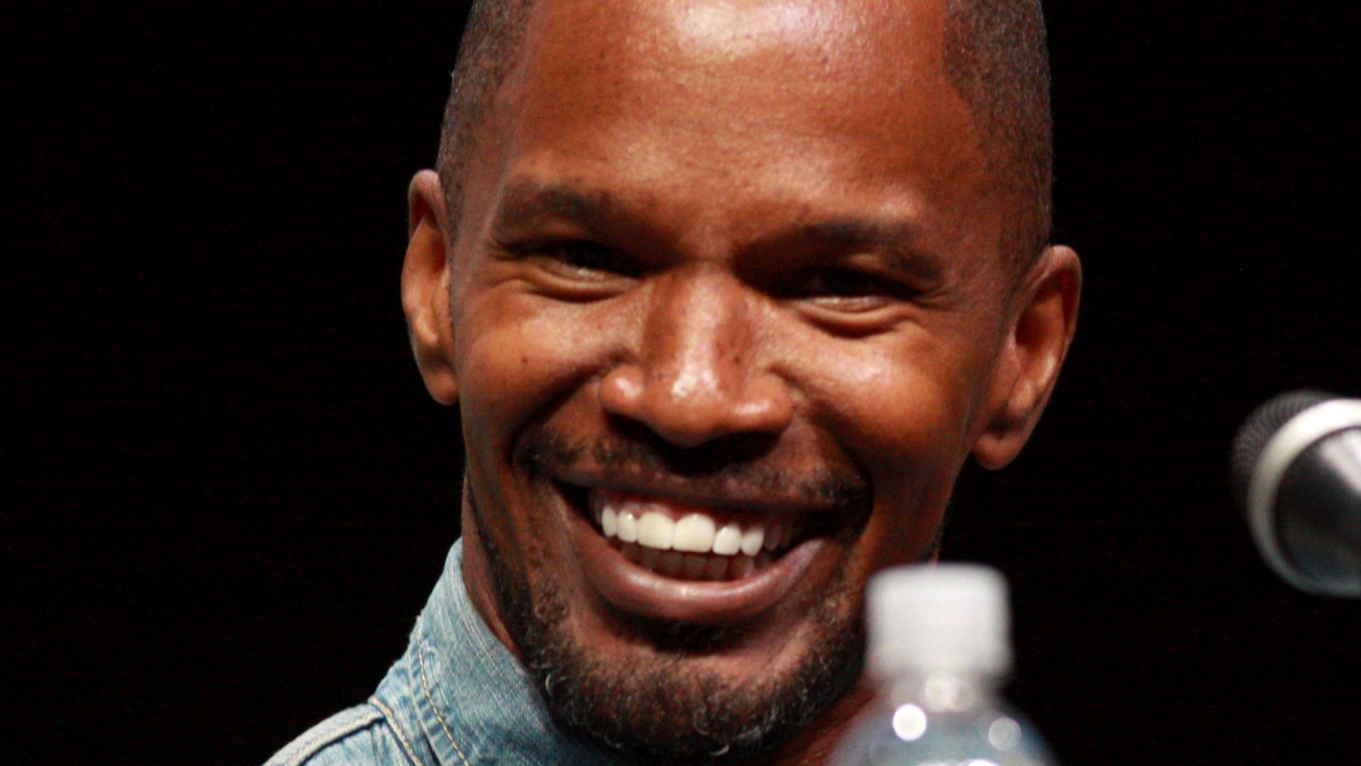 File:Jamie Foxx by Gage Skidmore.jpg