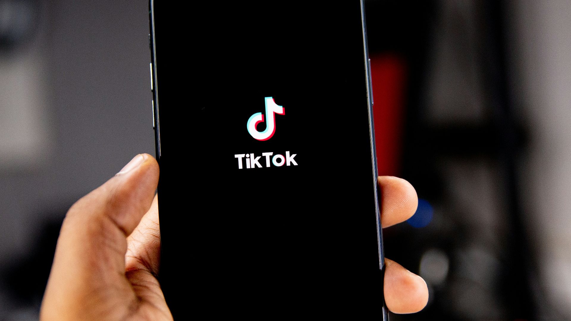 person holding black iphone 5