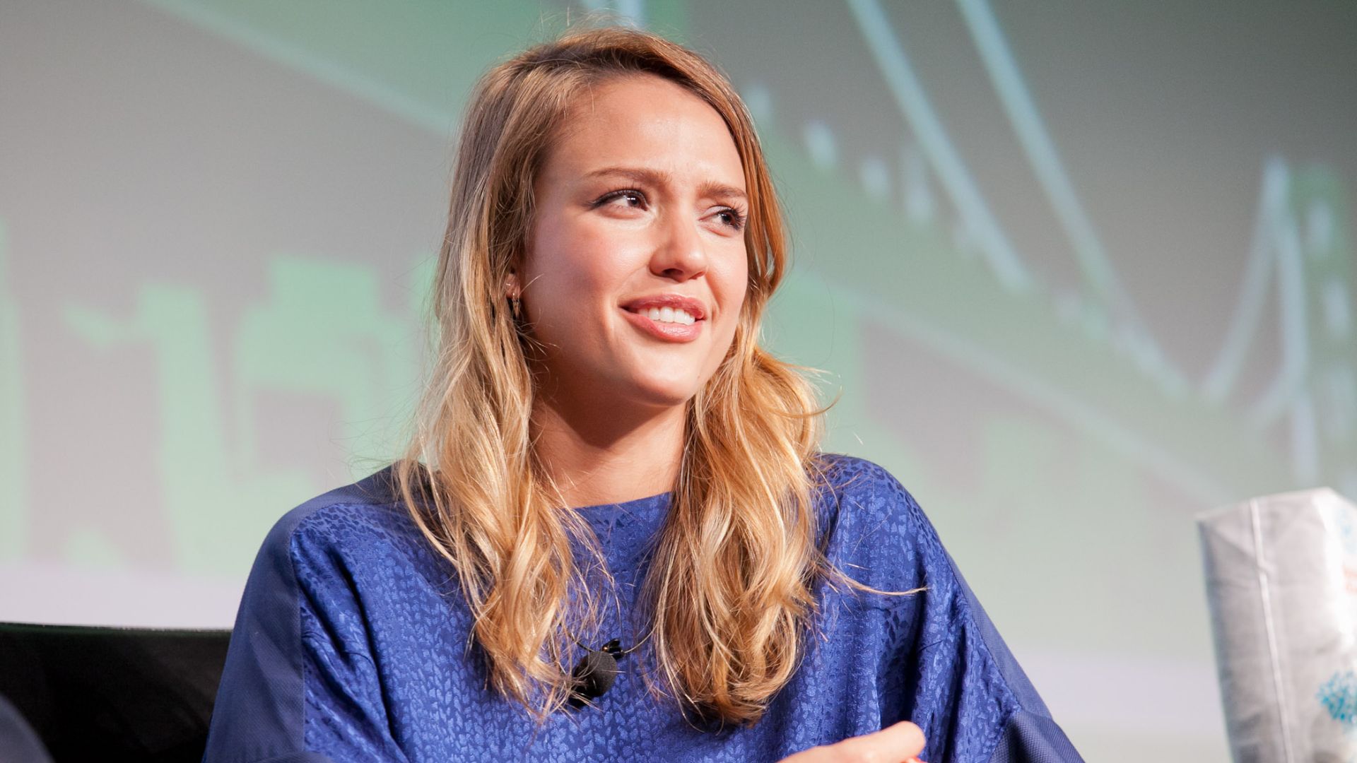 File:Jessica Alba (7985018897).jpg