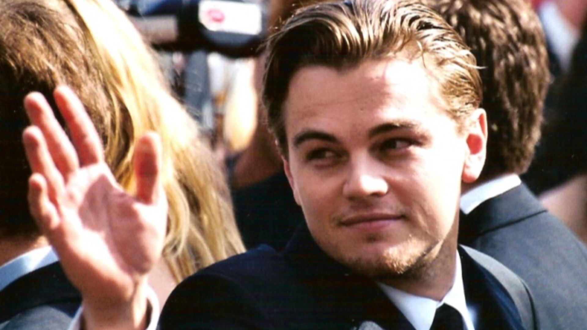 File:Leonardo DiCaprio 2002.jpg