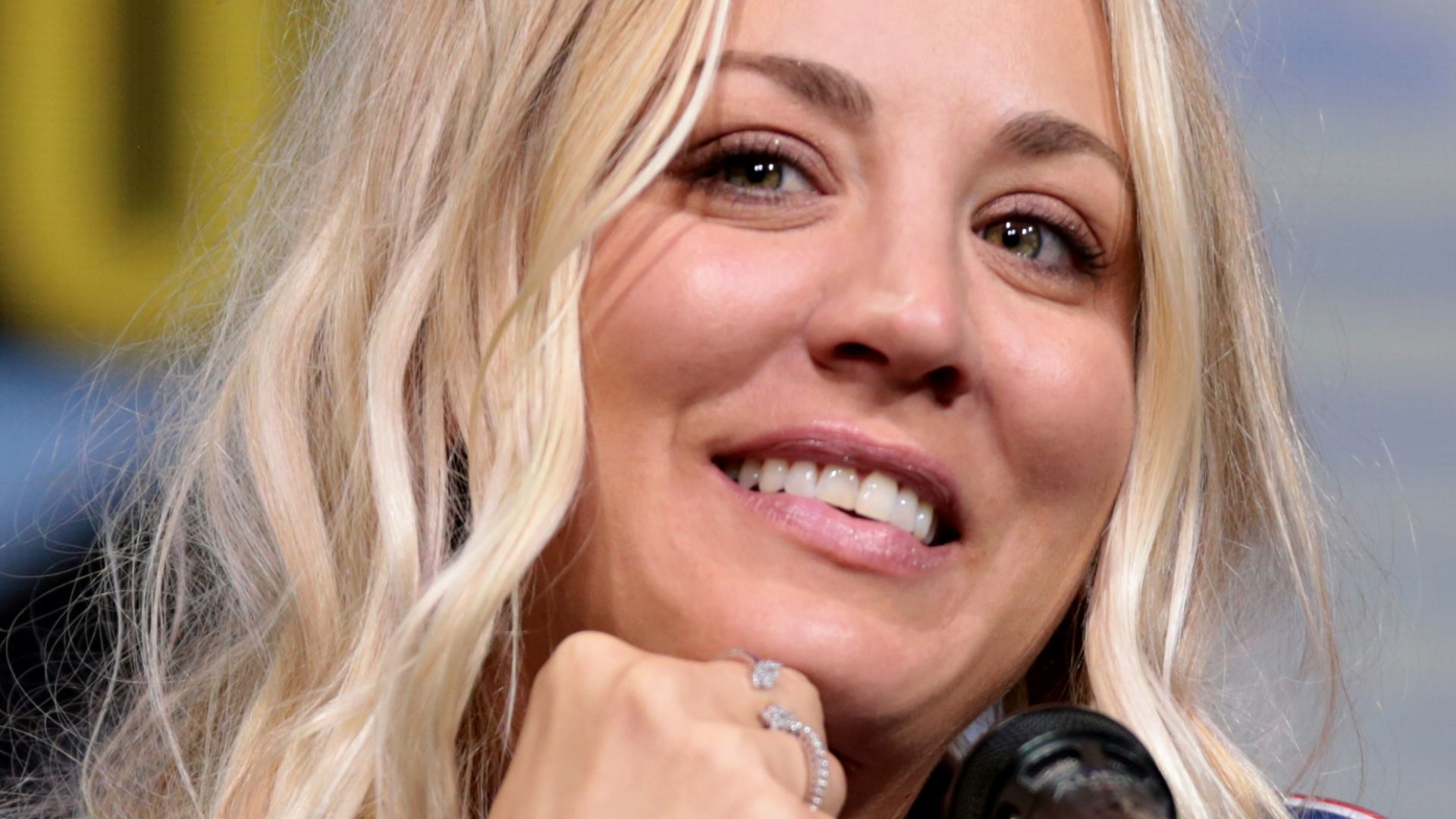 File:Kaley Cuoco by Gage Skidmore.jpg