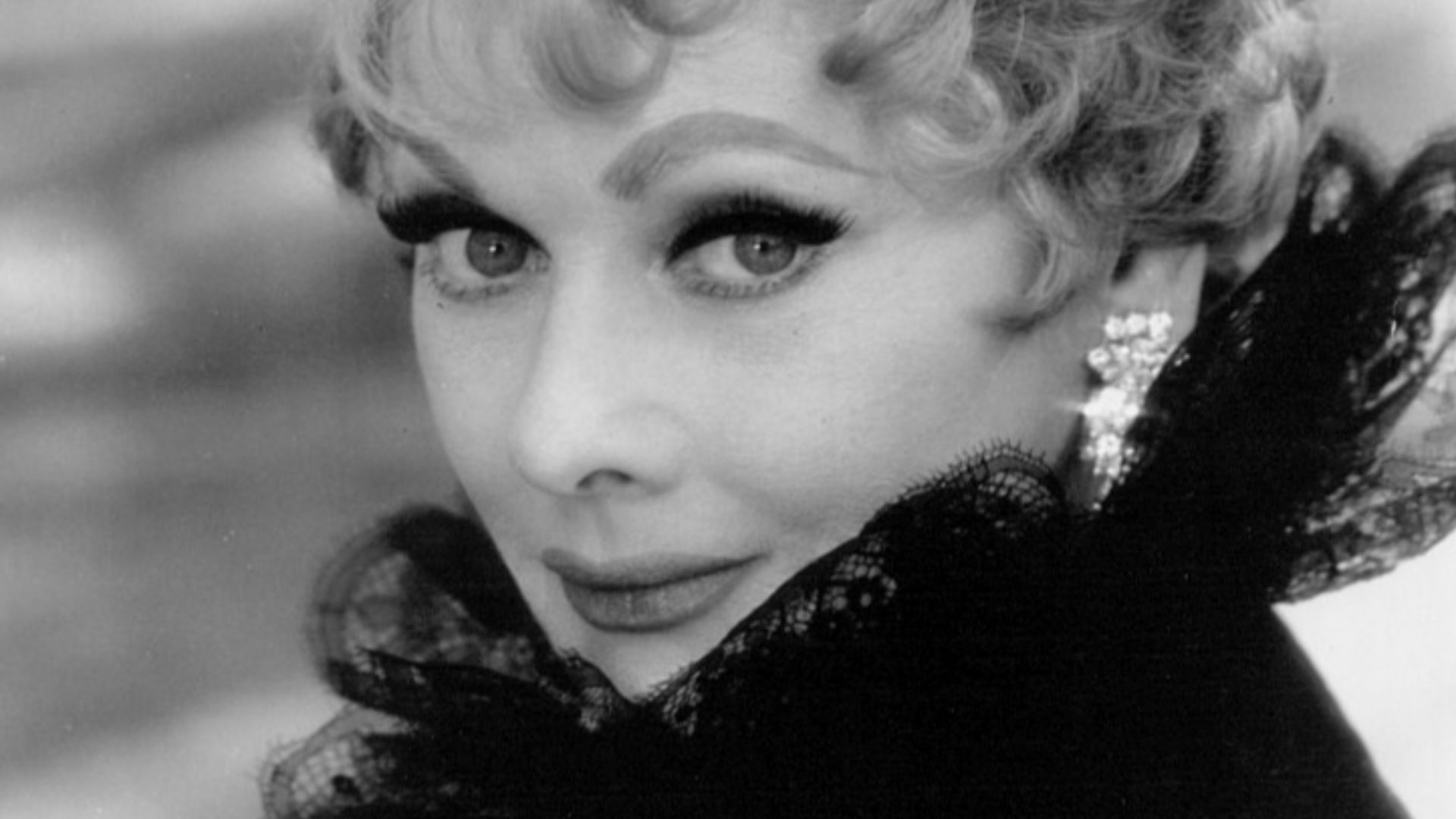 File:Lucille ball 1976.JPG