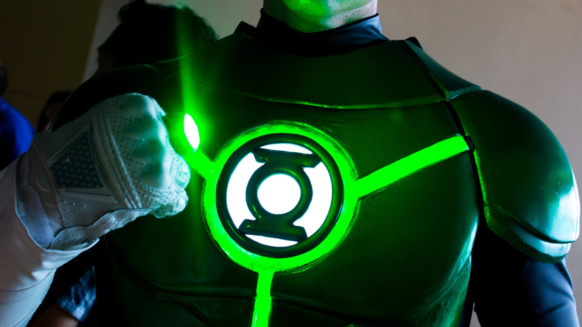 File:Dragon Con 2013 - Injustice Green Lantern (9694255437).jpg