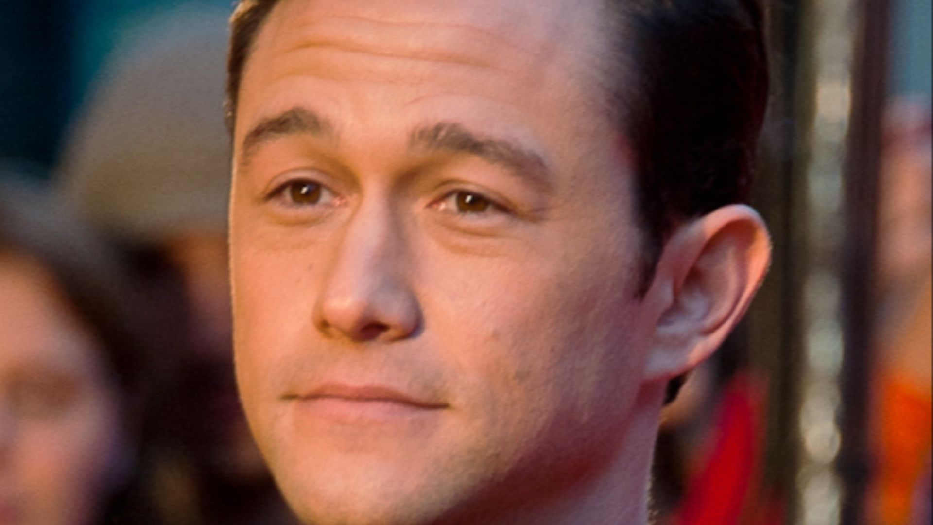 File:Joseph Gordon-Levitt 2013.jpg