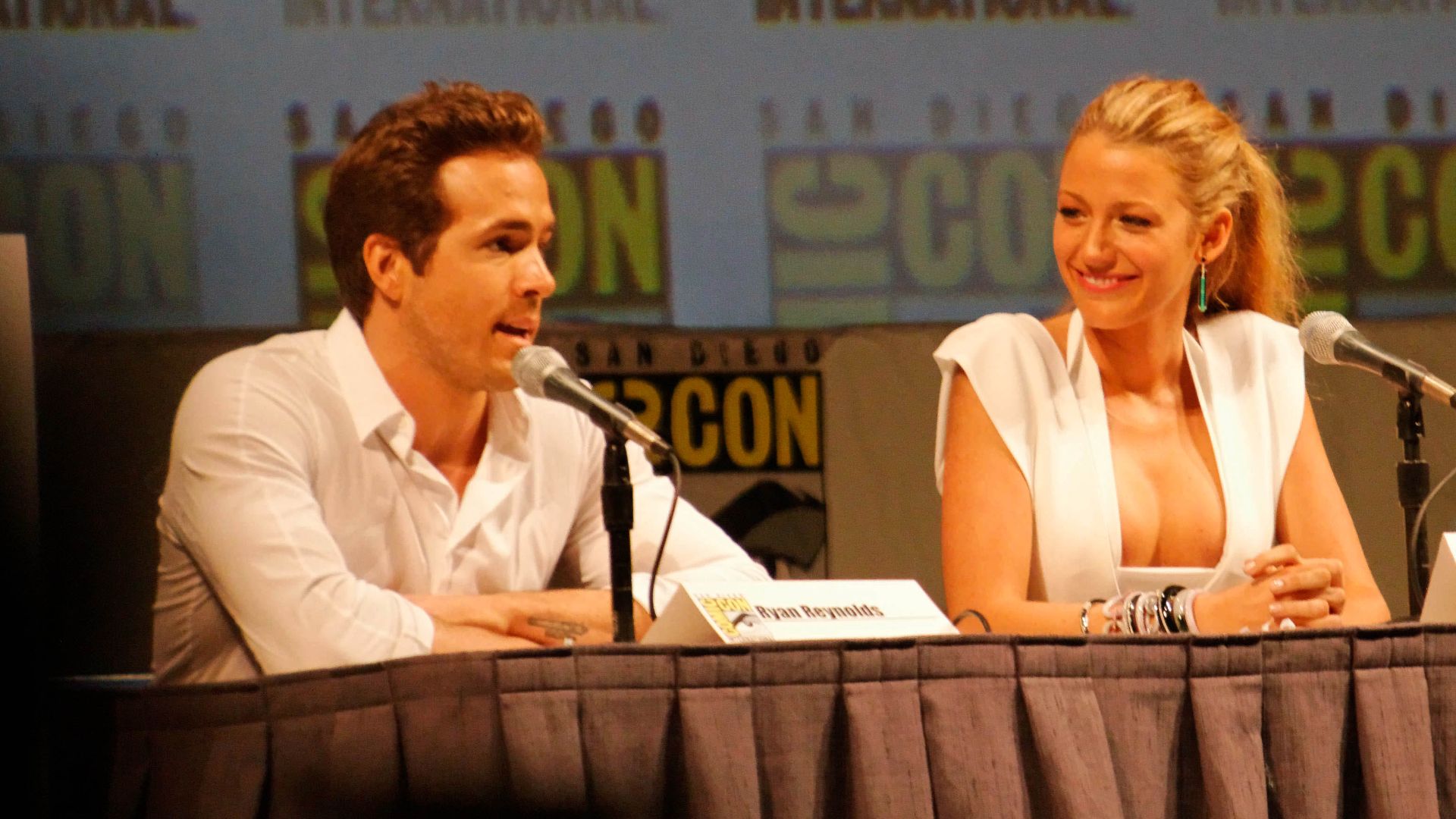 File:Green Lantern Comic-Con 01.jpg