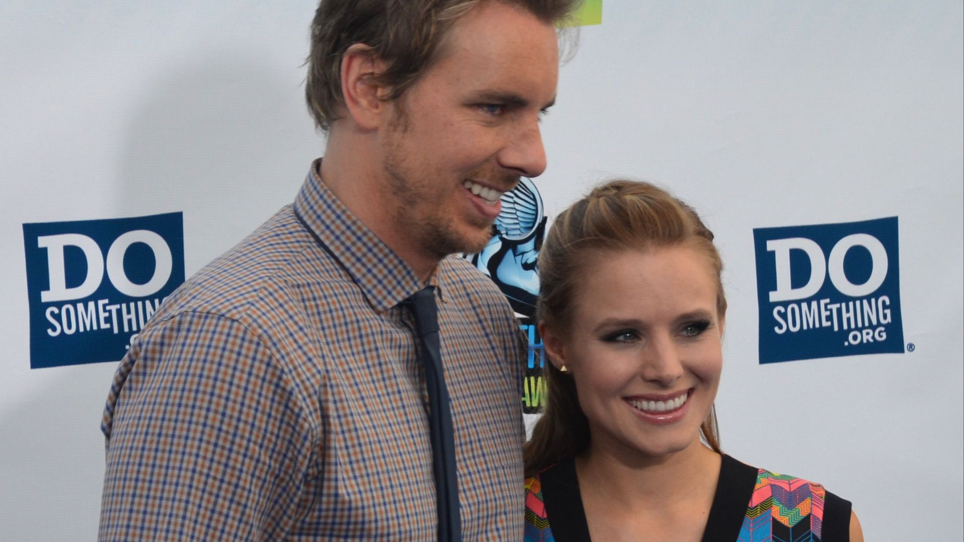 File:Kristen Bell, Dax Shepard 2012.jpg
