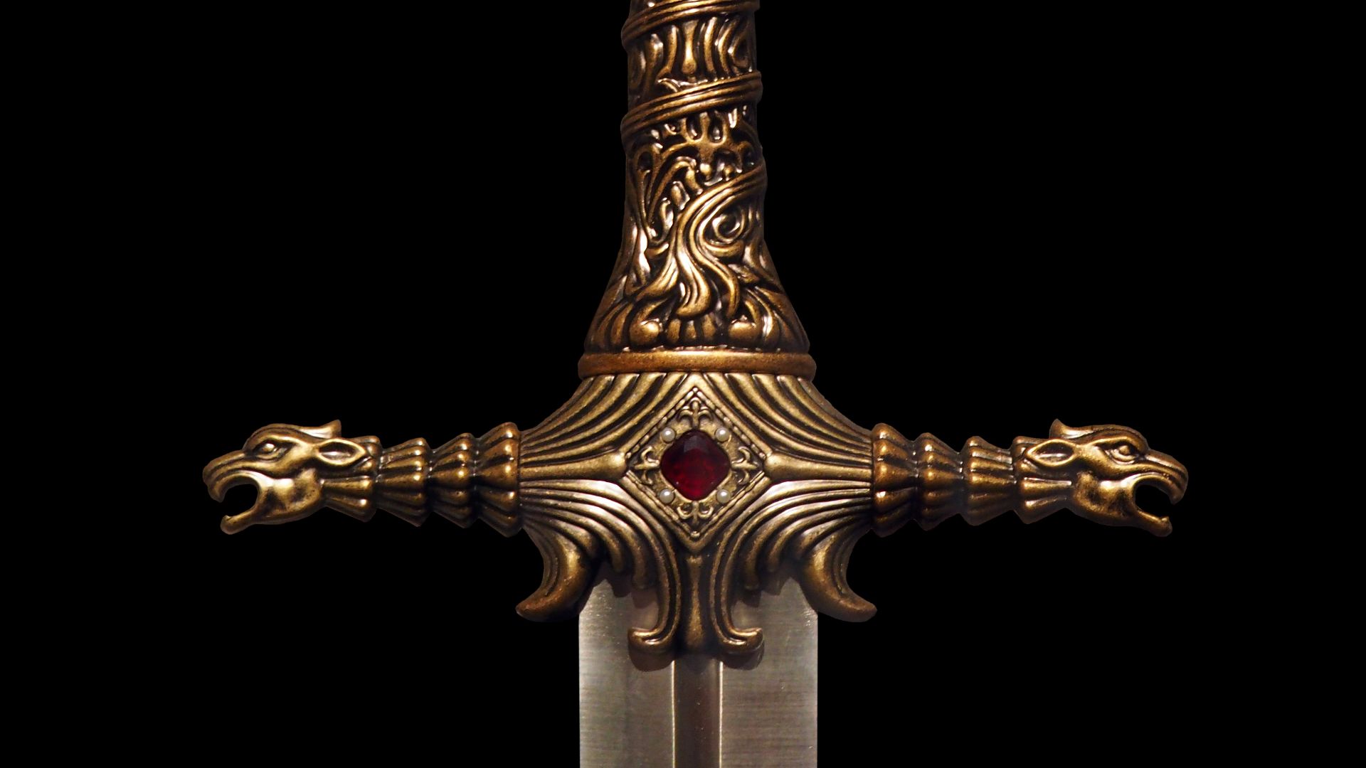 File:Brienne of Tarth sword-P5120152-black.jpg