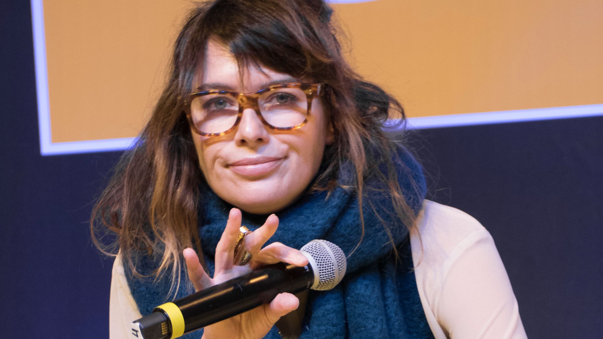 File:Lena Headey Heroes Comic Con 2017.jpg