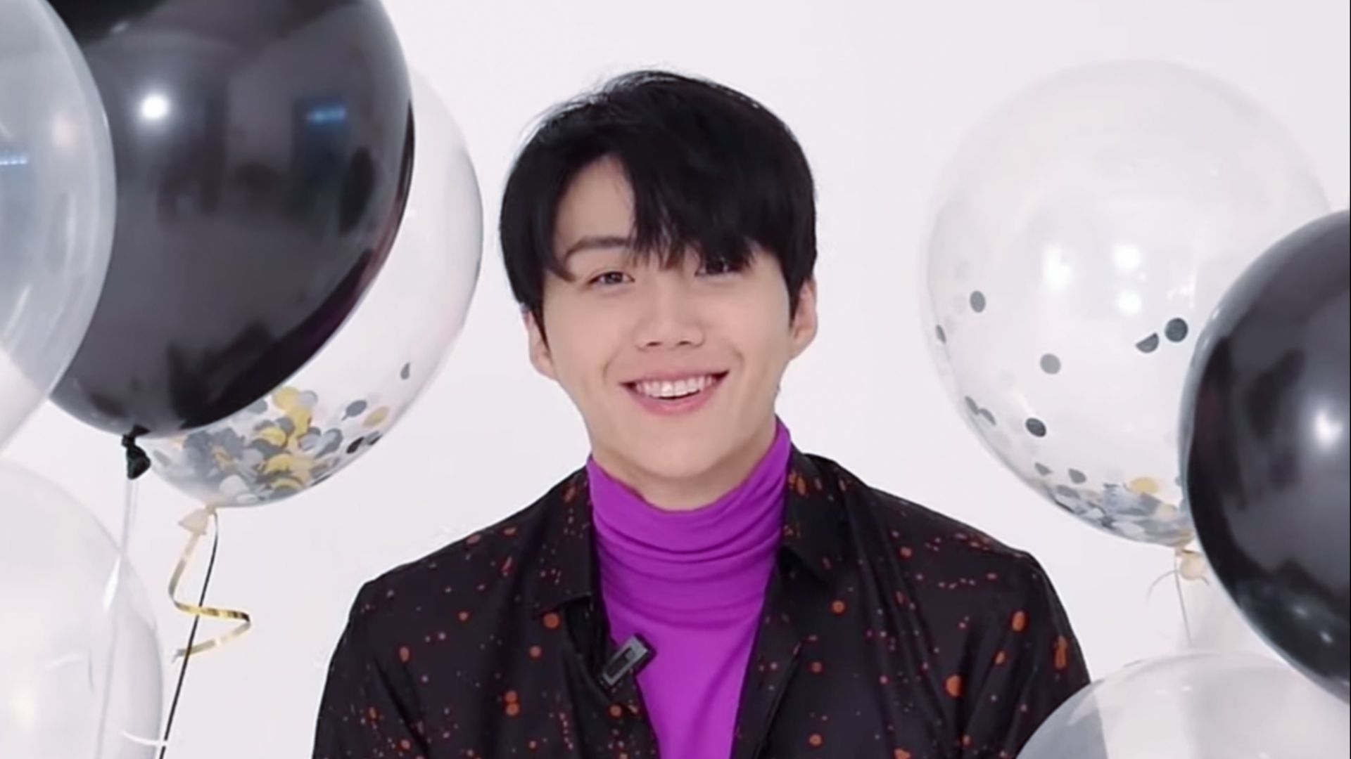 File:20200809— Kim Seon-ho 김선호, pop quiz, Marie Claire Korea screenshot (00m24s)(edited).jpg