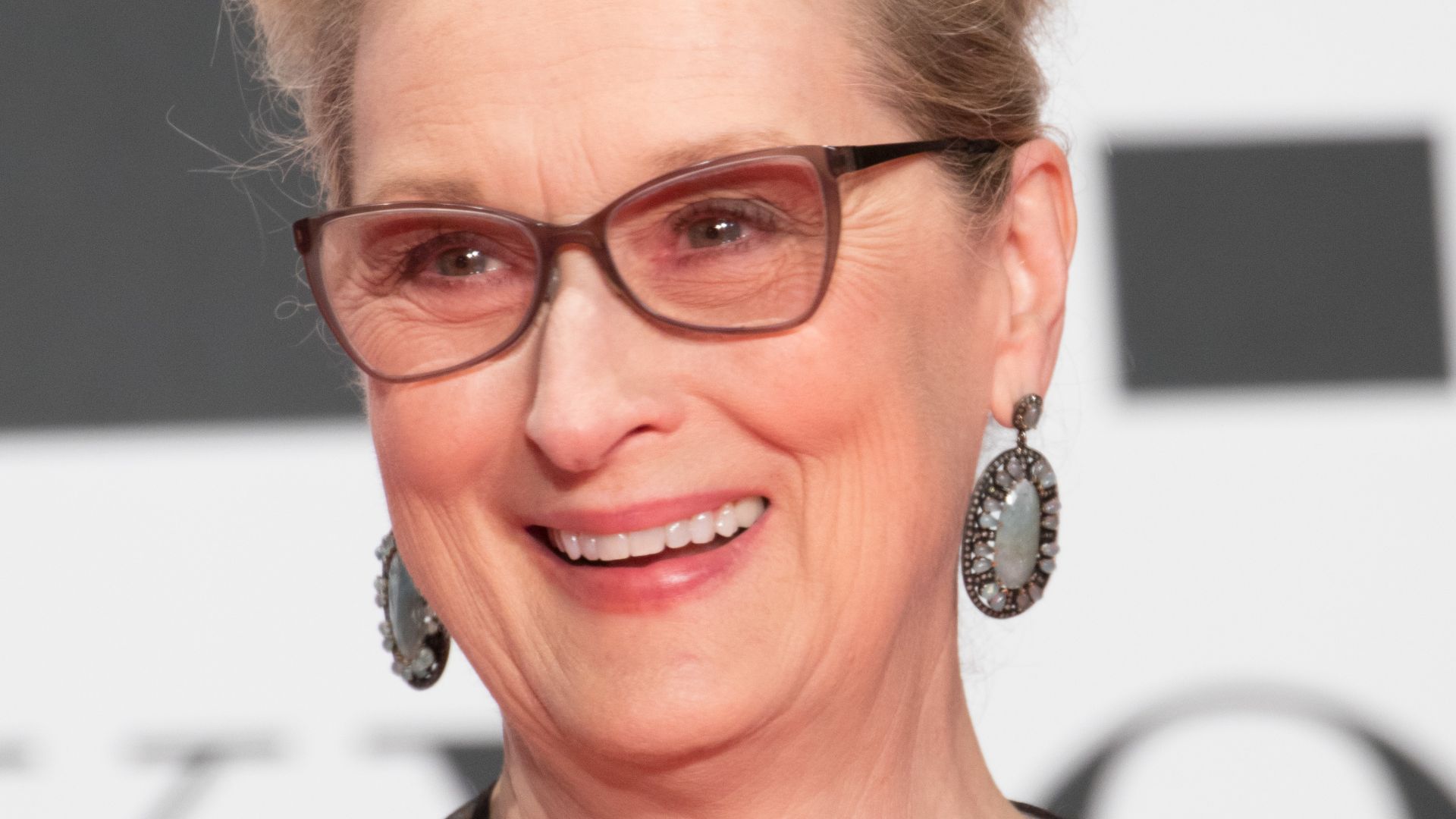 File:Meryl Streep at the Tokyo International Film Festival 2016 (32801846044) (cropped).jpg