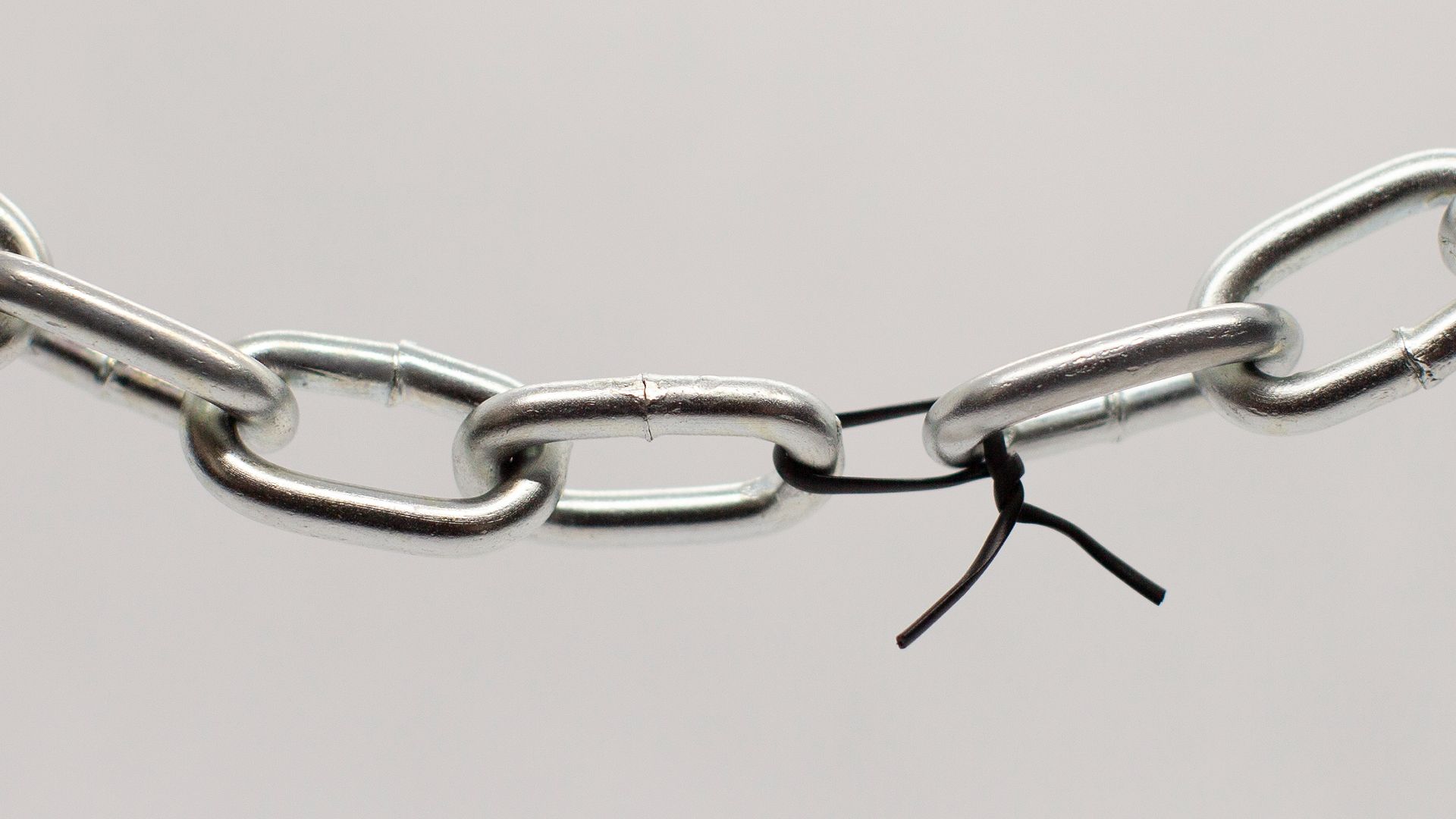 File:Weakest link (49919376386).jpg