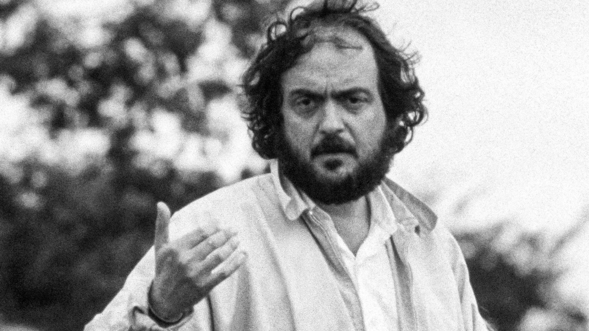 File:Kubrick on the set of Barry Lyndon (1975 publicity photo).jpg
