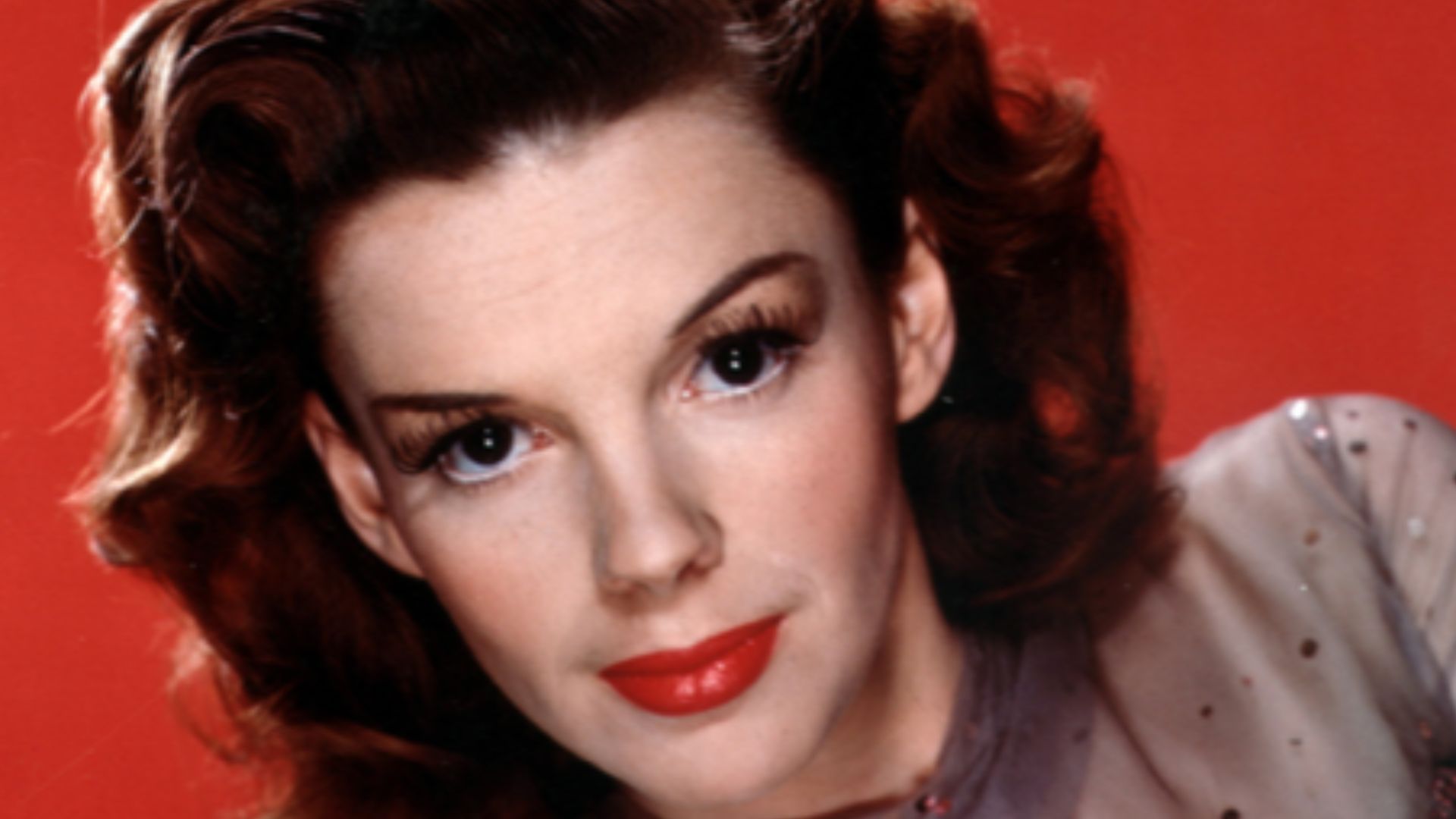 File:Judy Garland publicity photo.png