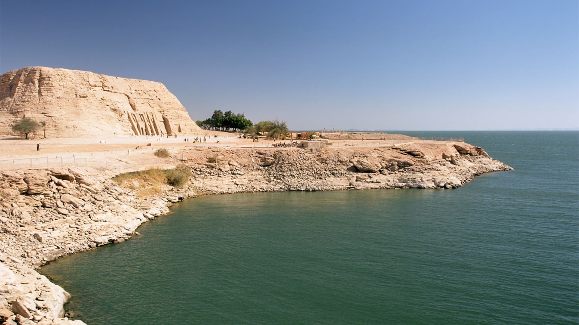 File:Abu Simbel, Nefertari Temple, Lake Nasser, Egypt, Oct 2004.jpg