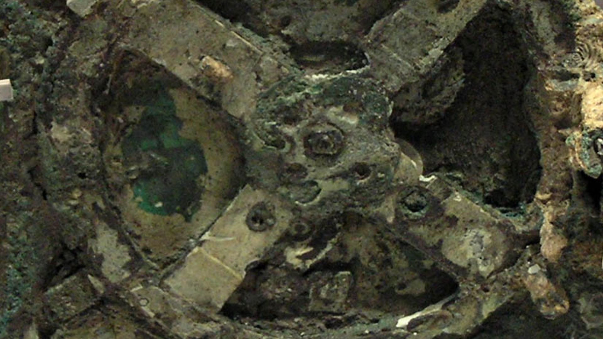 File:NAMA Machine d'Anticythère 1.jpg