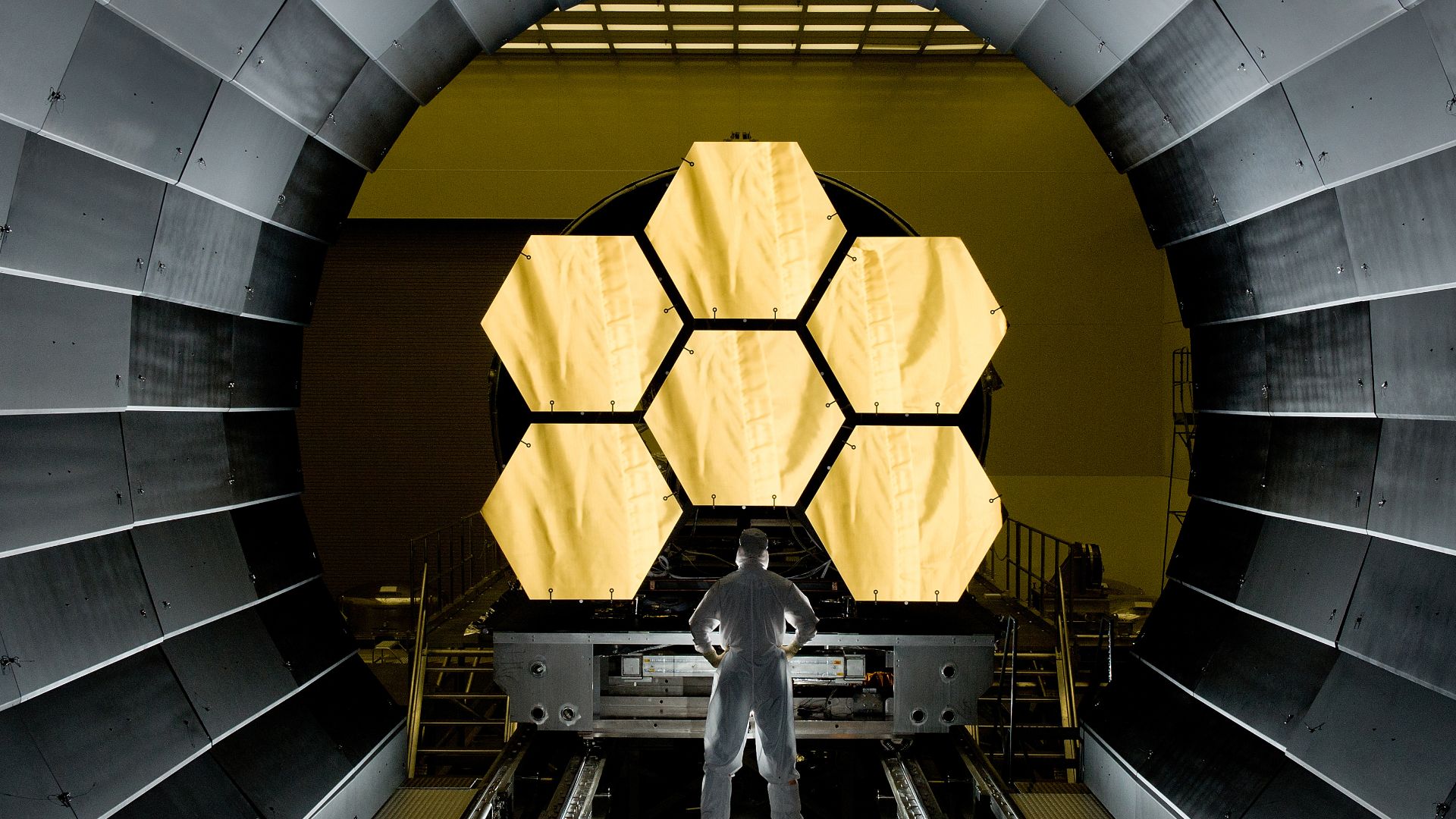 File:James Webb Primary Mirror.jpg