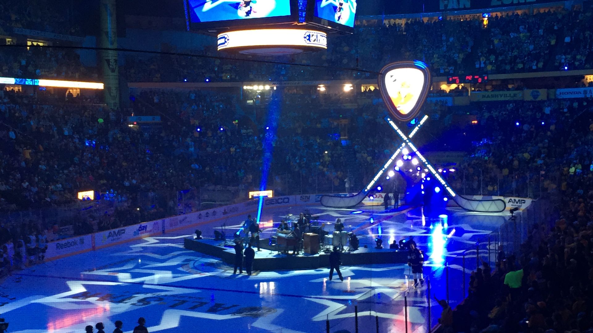 File:John Scott's entrance at the 2016 NHL All-Star Game (24150999693).jpg