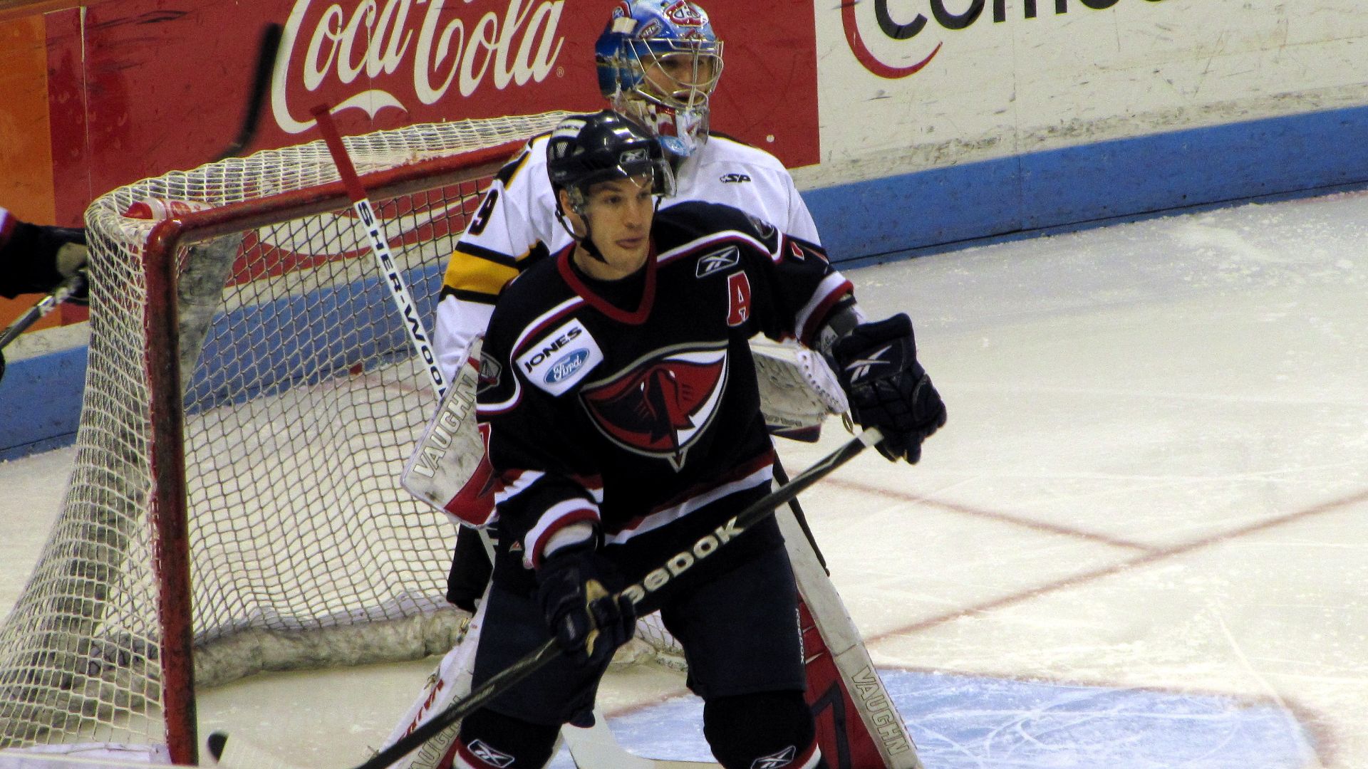 File:ECHL-Stingrays-Carbery at goal.jpg