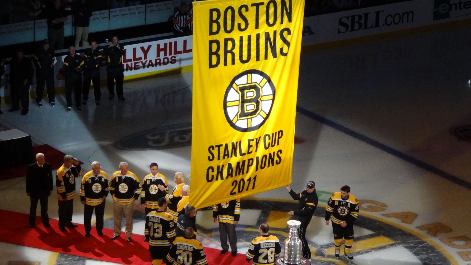 File:2011 Boston Bruins Banner Raising.jpg