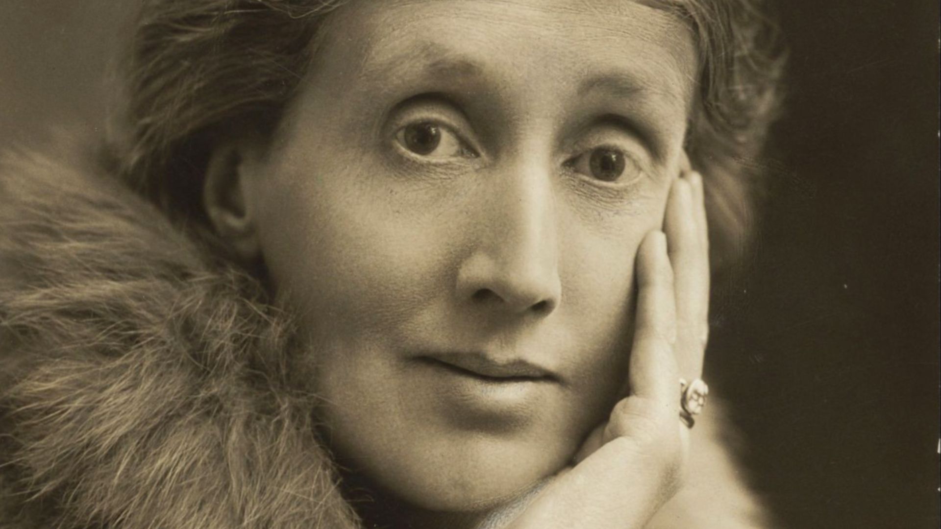 File:Virginia Woolf 1927.jpg