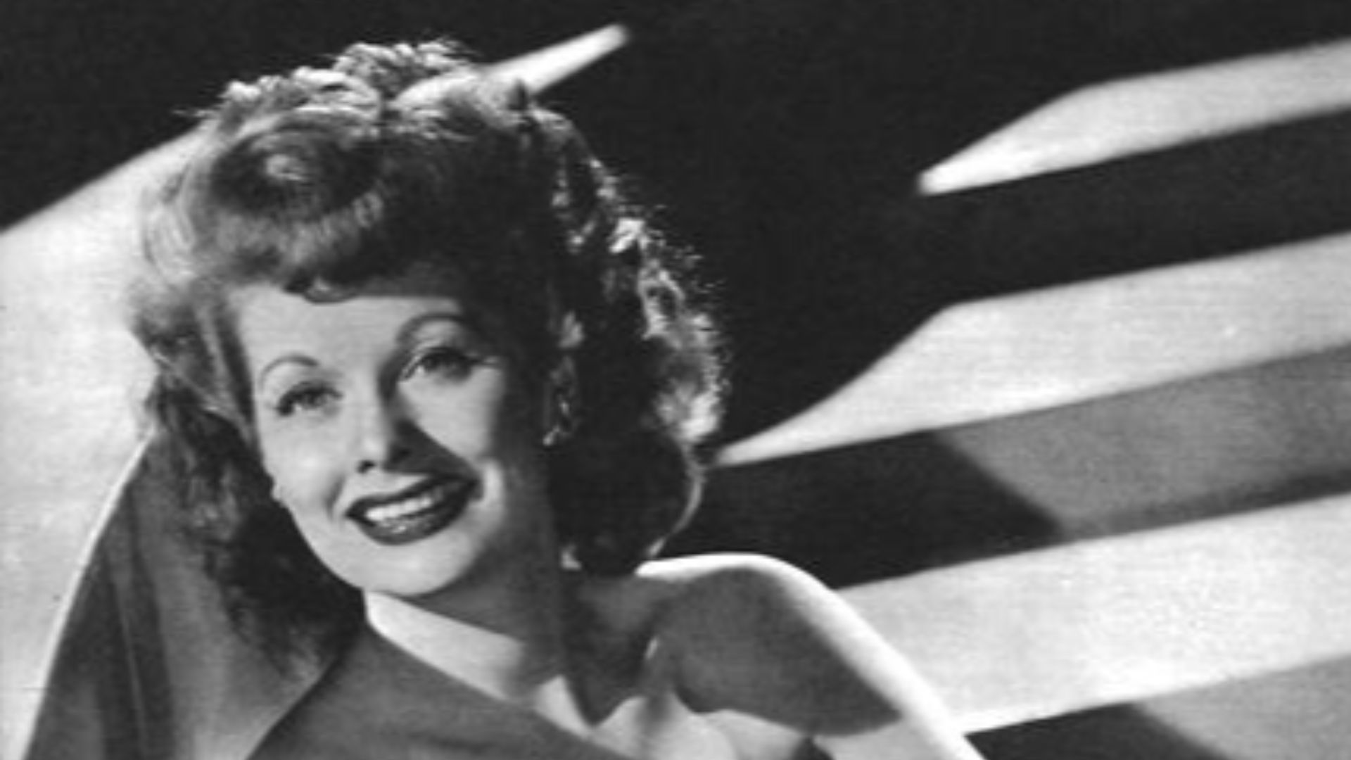 File:Lucille Ball - YankArmyWeekly.jpg