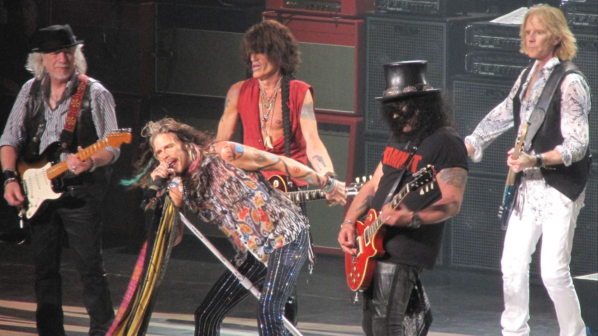File:Aerosmith July 16 2014.jpg