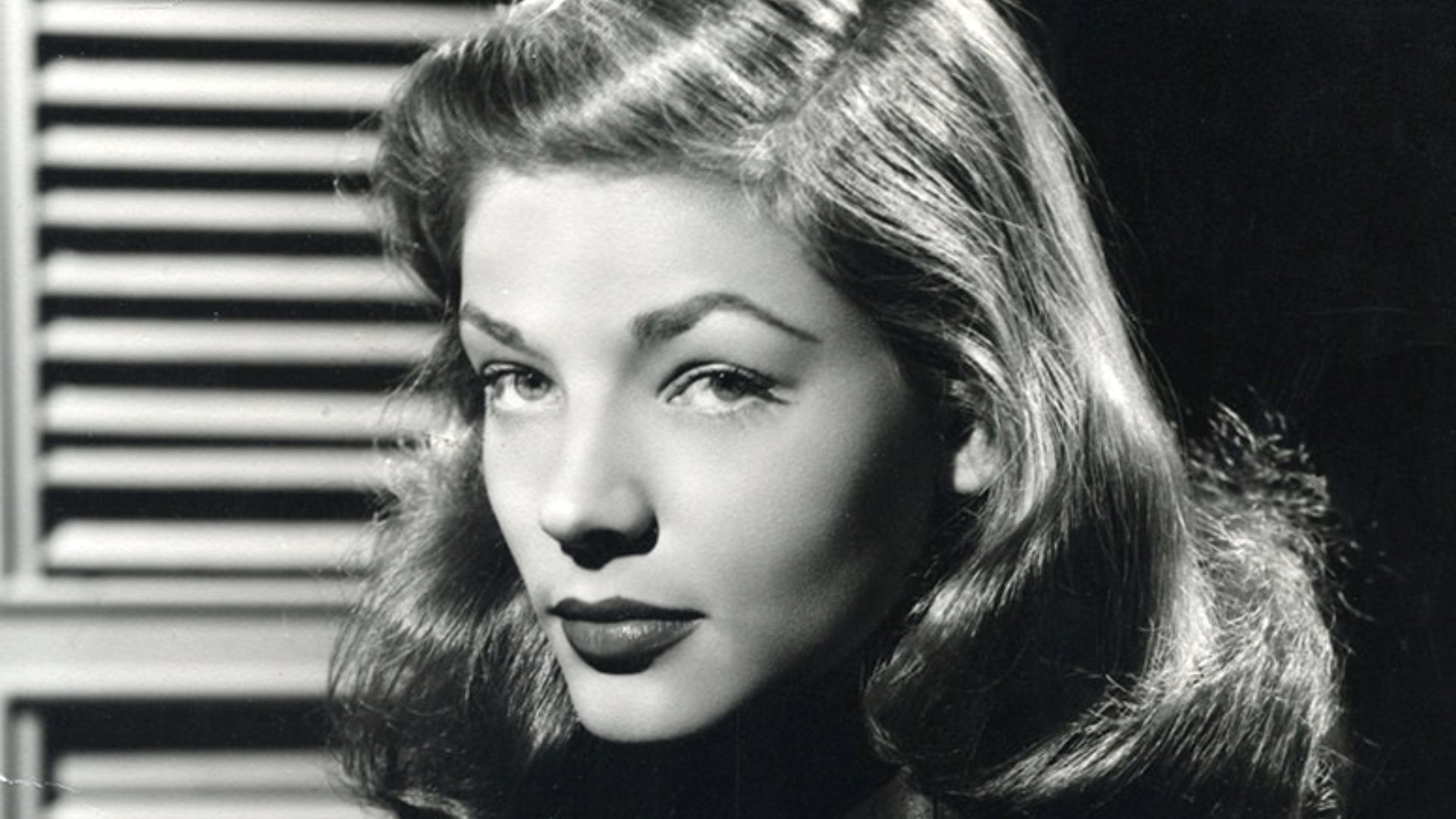 File:Lauren Bacall 1945 press photo.jpg