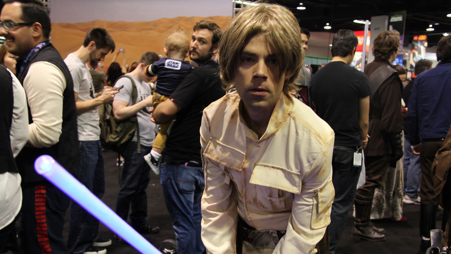 File:SWCA - Luke Skywalker (16580421784).jpg