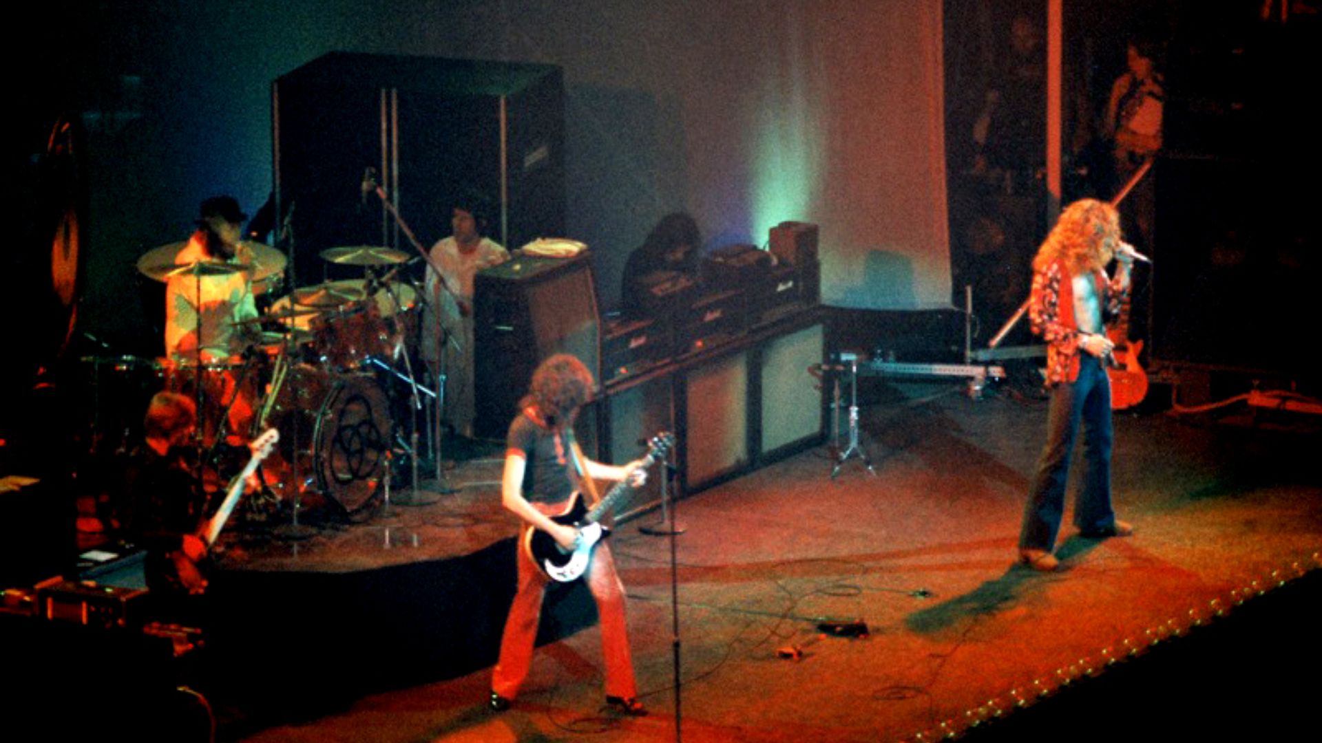 File:LedZeppelinChicago75 2.jpg