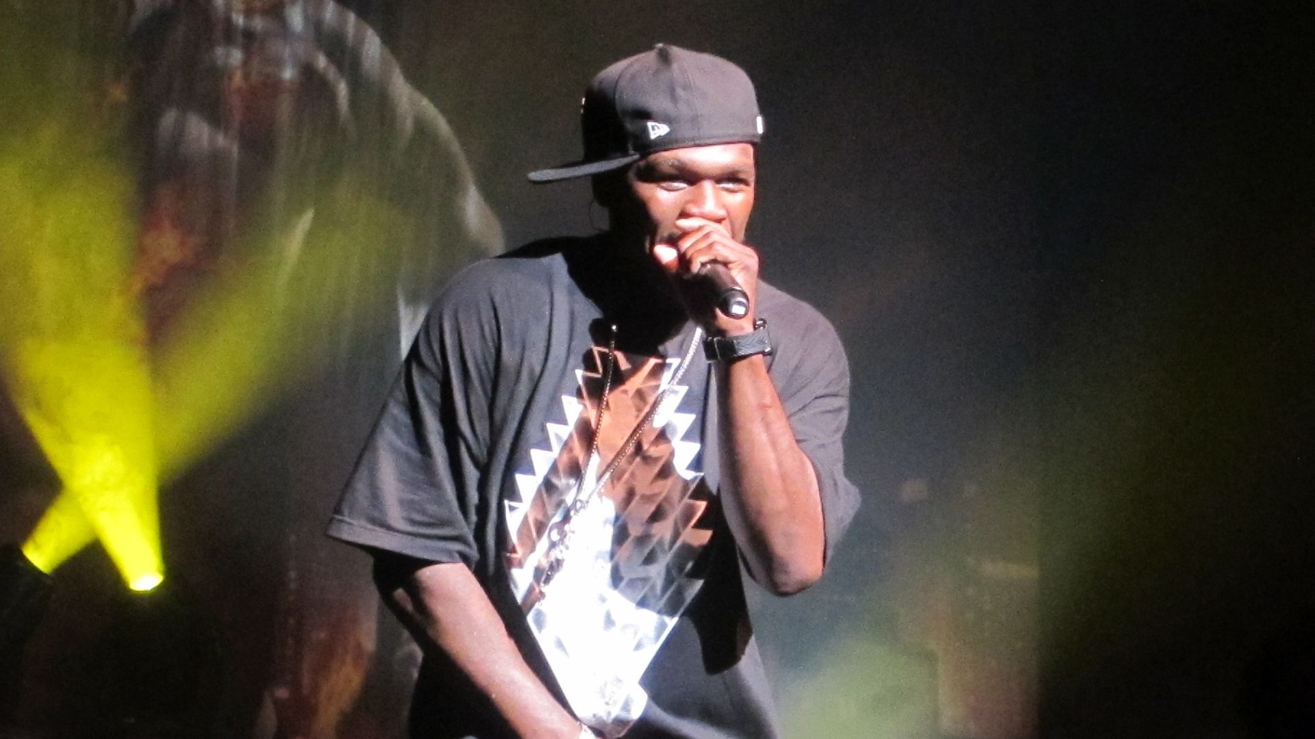 File:50 cent en concierto.jpg