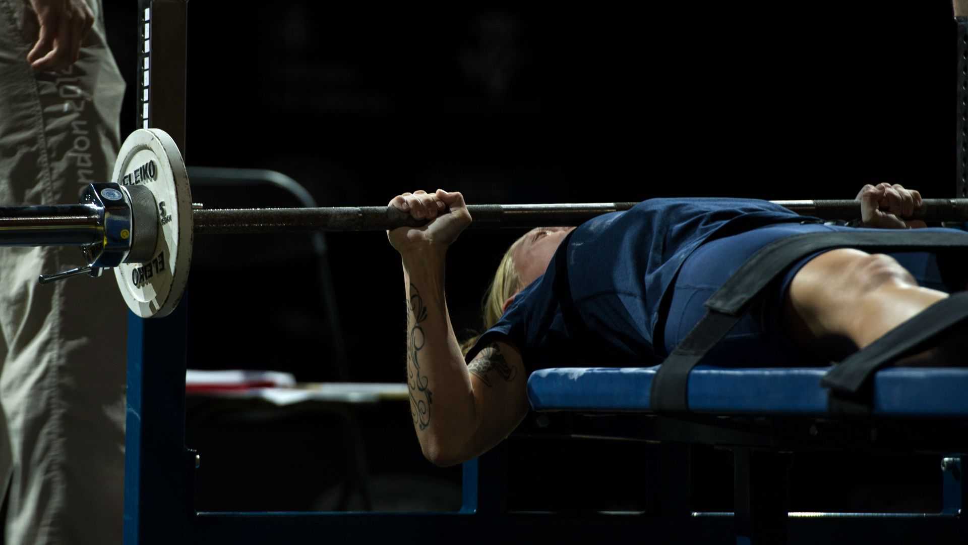 File:Powerlifting at Invictus Games 140914-F-EX835-302.jpg