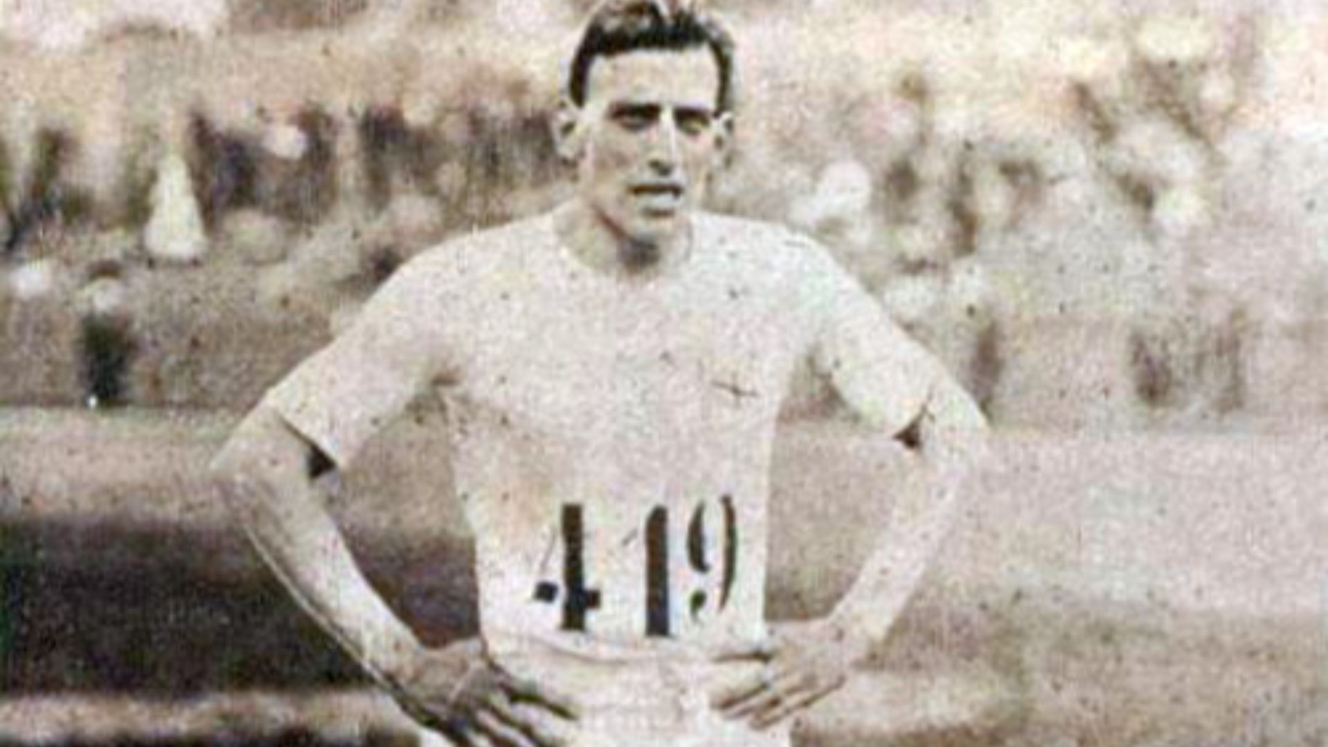 File:Harold Abrahams, vainqueur du 100 mètres aux JO de 1924.jpg