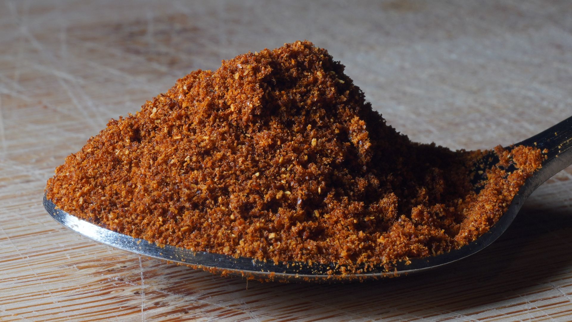 File:Sppon of Paprika.jpg