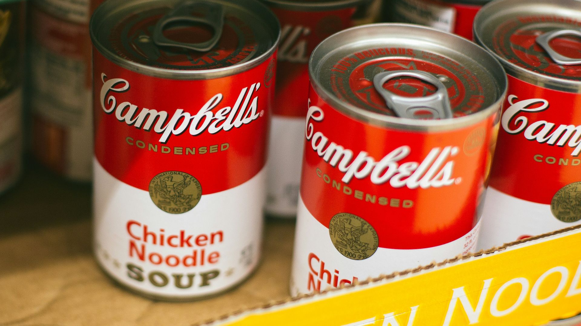 Campbells chicken noodle soup can lot
