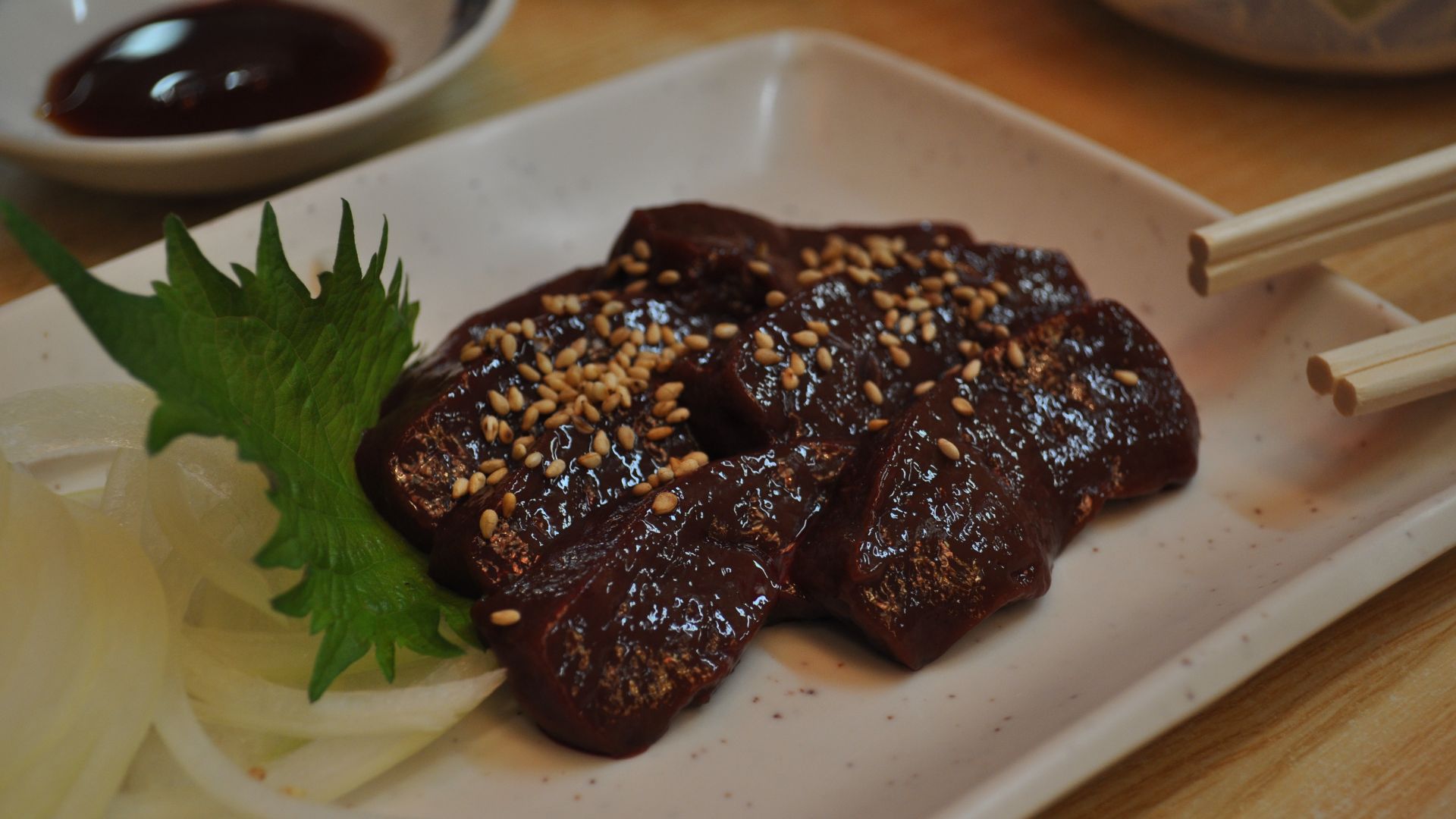 File:Beef liver sashimi.JPG