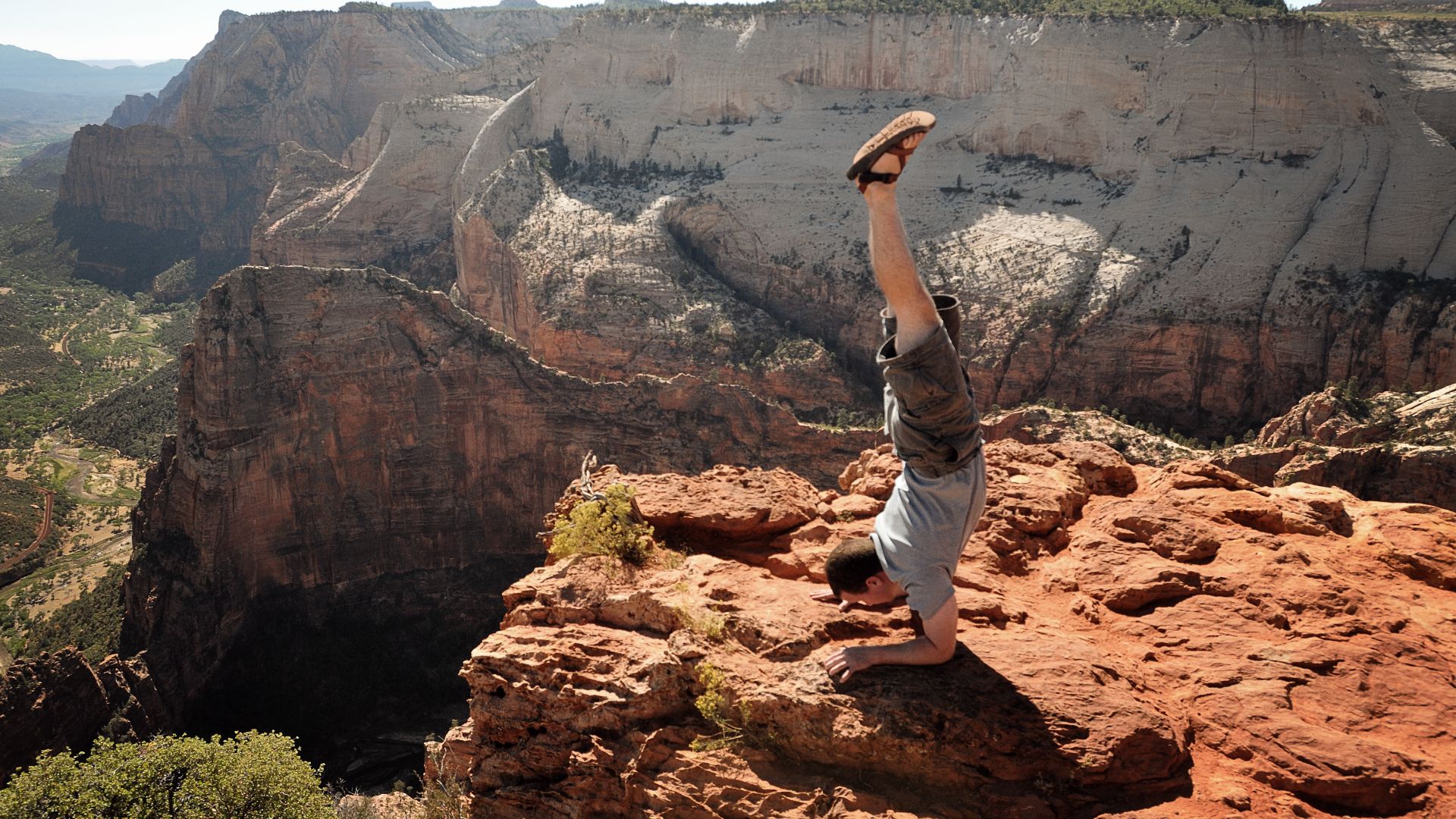 File:Yoga peacock posture Pincha Mayurasana.jpg