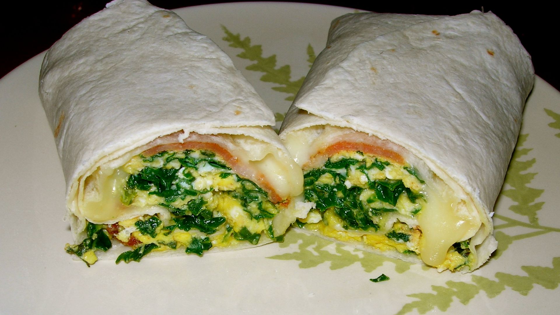 File:Bacon Kale Breakfast Burrito (8429773809).jpg