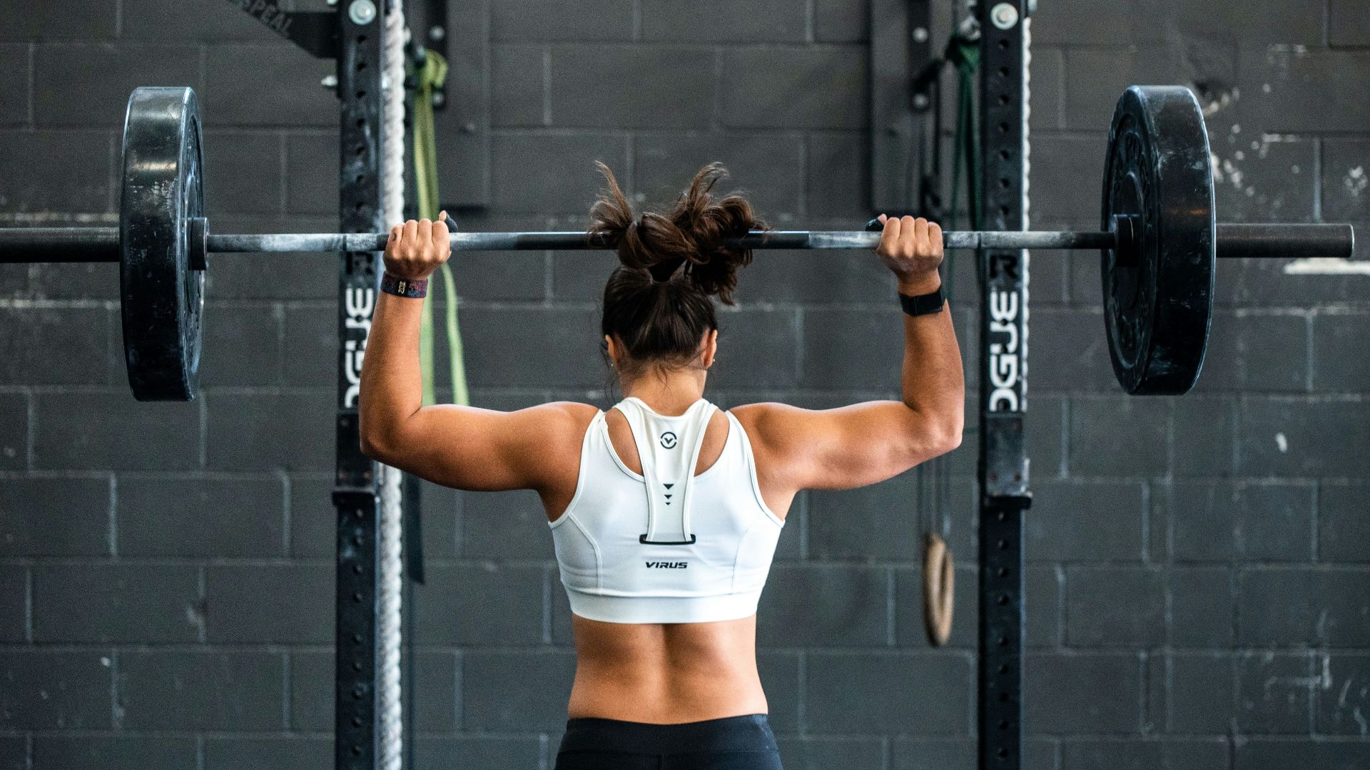 woman doing weight lifting