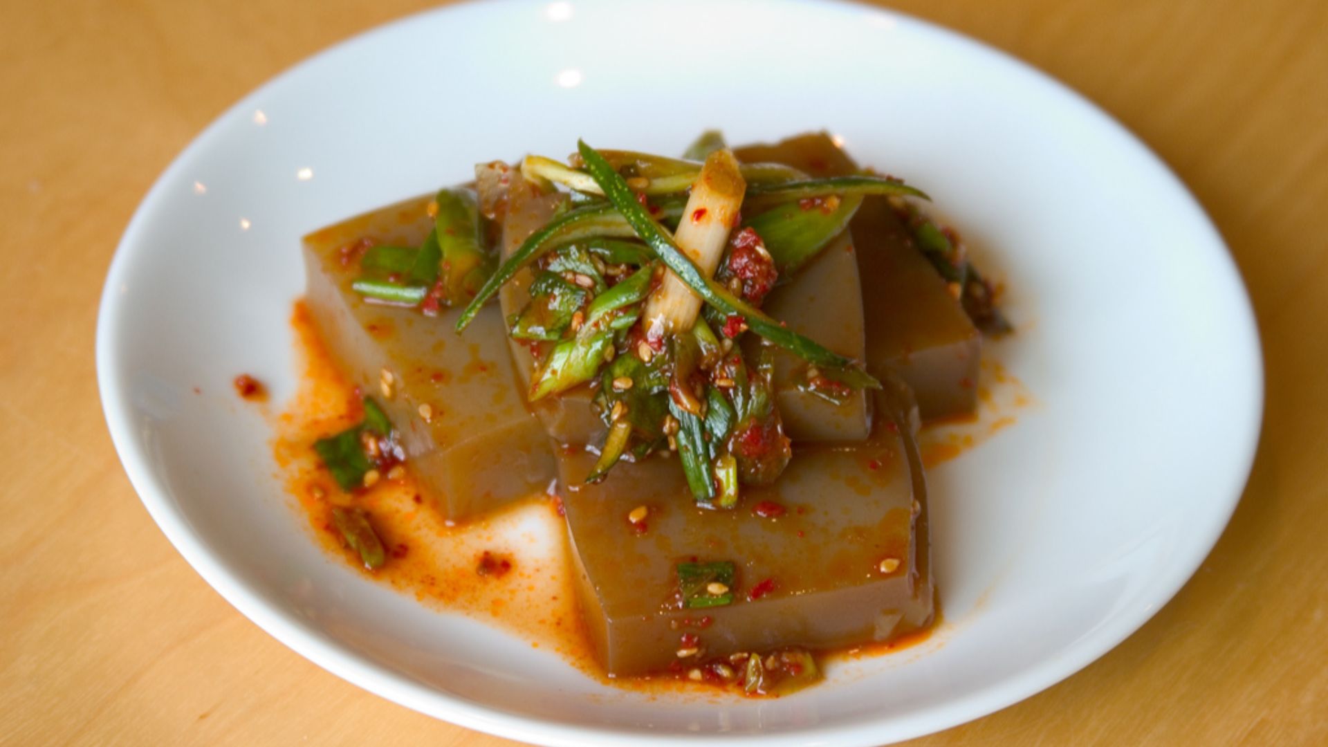 File:Korean acorn jelly-Dotorimuk-02.jpg