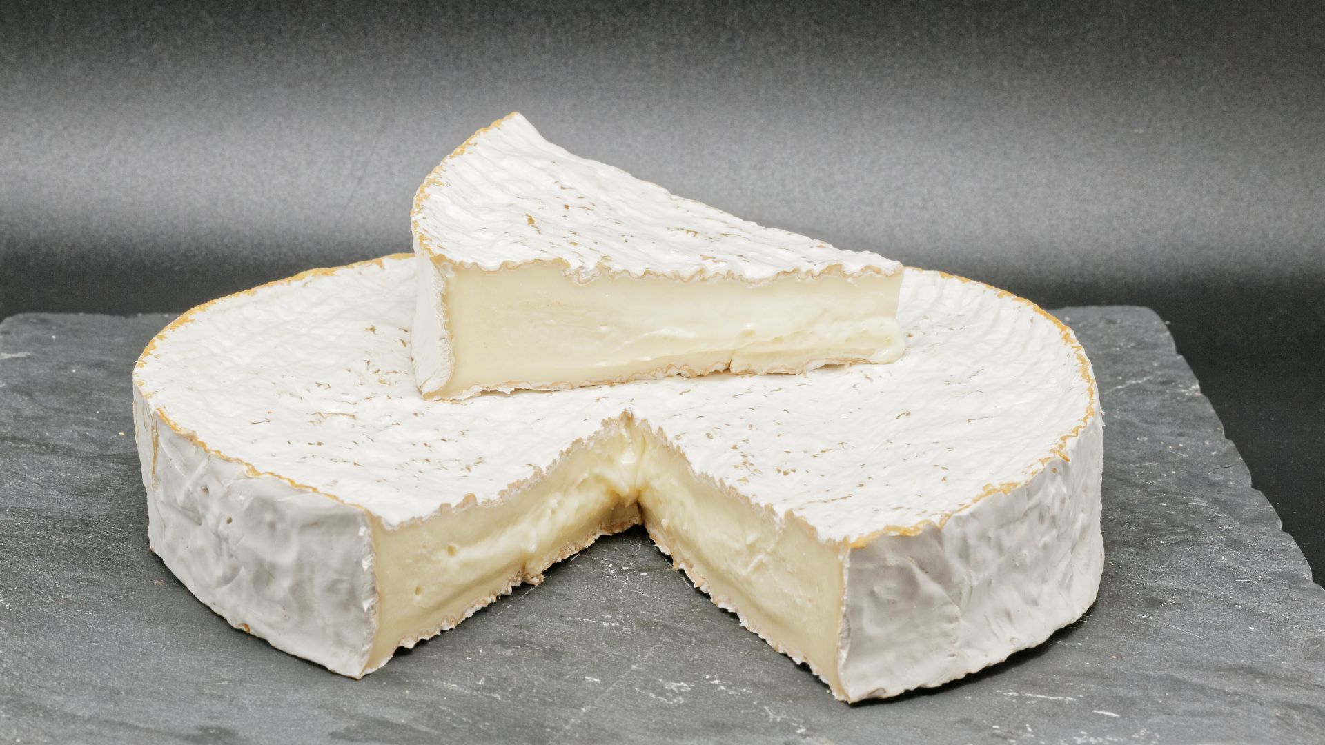 File:Wikicheese - Brie de Melun - 20150515 - 015.jpg