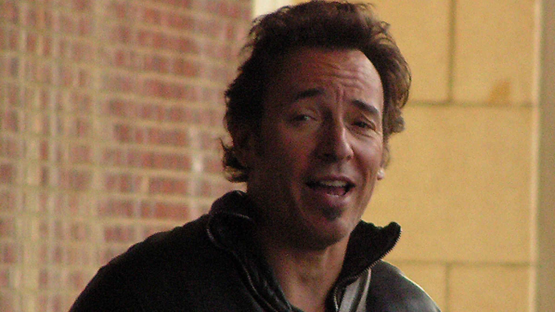 File:Bruce springsteen front.jpg