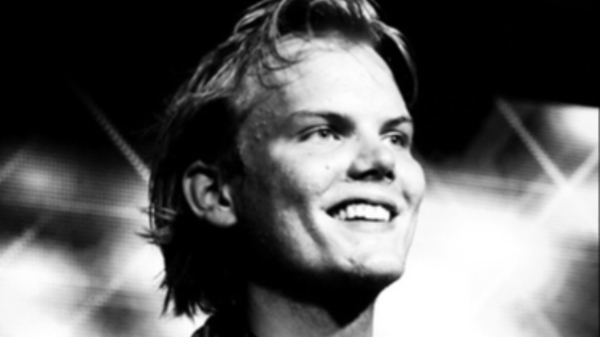 File:Avicii @ London tentparty (cropped).jpg