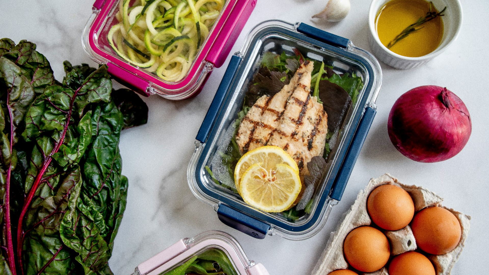 sliced lemon on white plastic container