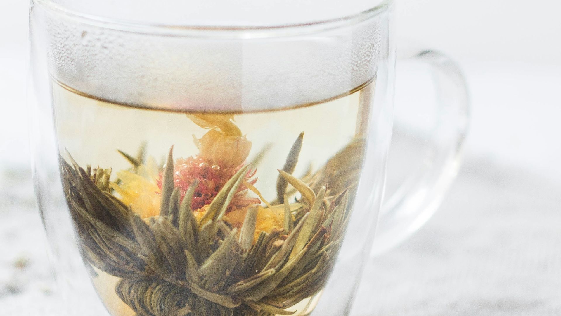 photo of clear glass mug