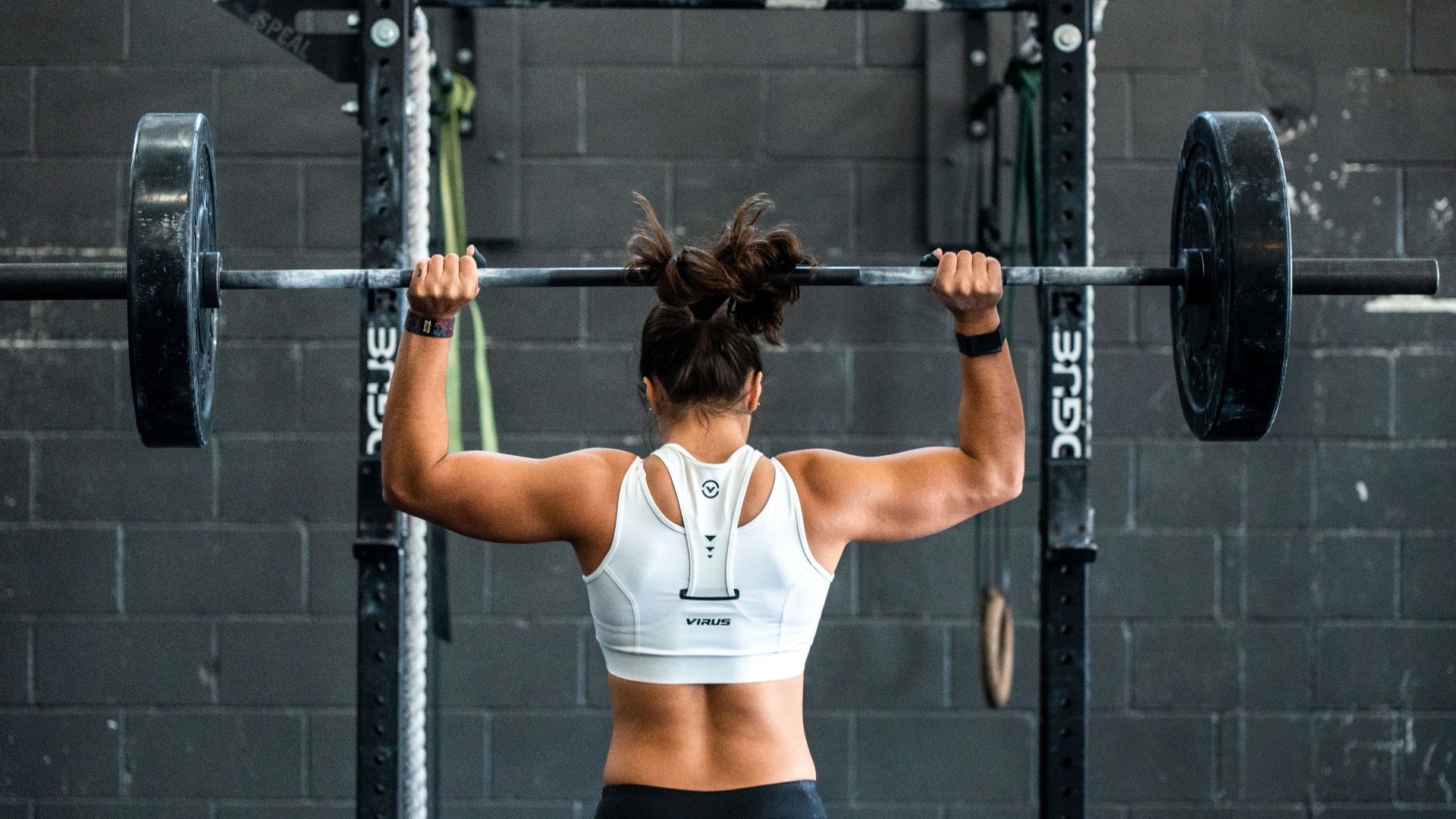 woman doing weight lifting