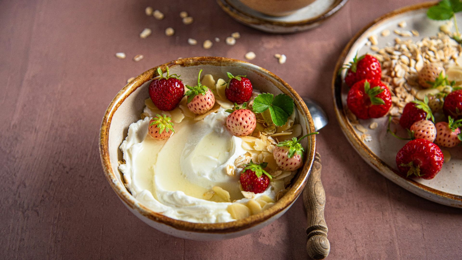 a couple of bowls of food on a table