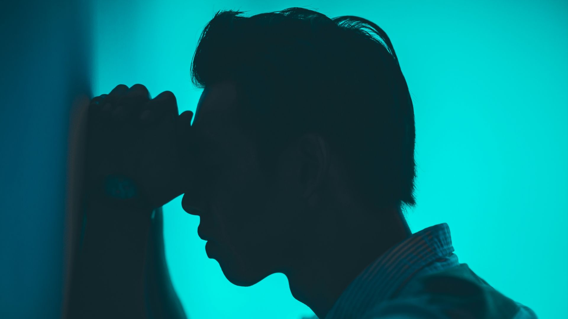 men's white dress shirt