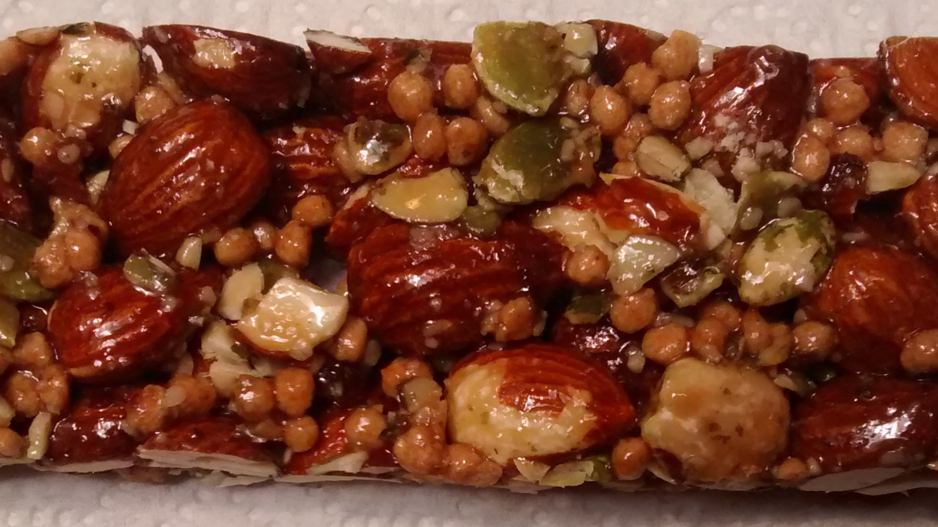 File:STRONG & KIND Hickory smoked almond protein bar.jpg