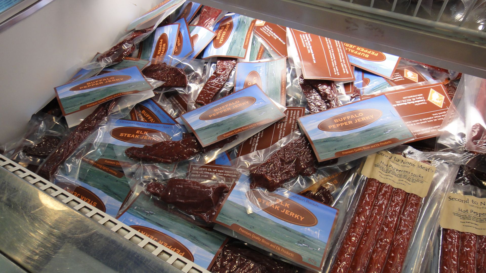 File:Bison and elk jerky - Second to None Meats.jpg